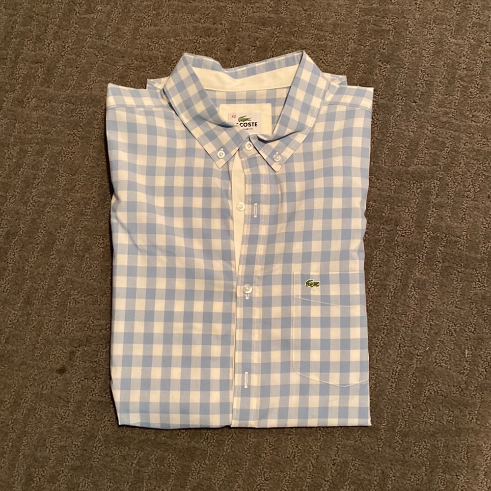 Mens Lacoste button down size 42 (L)!